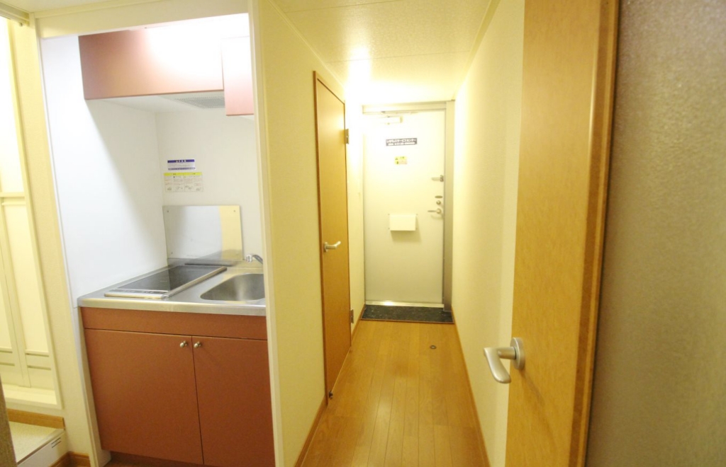 玄関　廊下から玄関にかけてスッキリしています♪