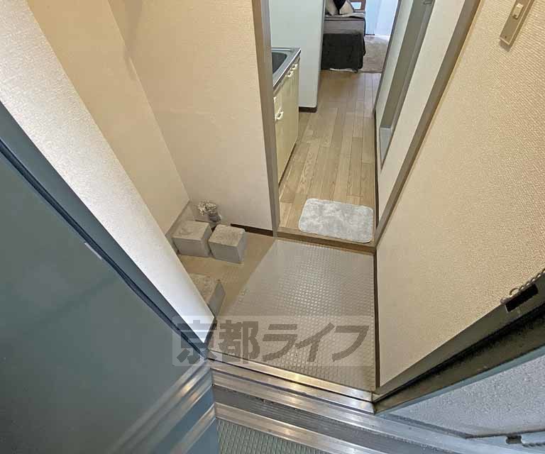 玄関　段差が低くて上がりやすい玄関です。