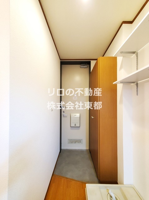 玄関　大きめのシューズボックスも設置♪