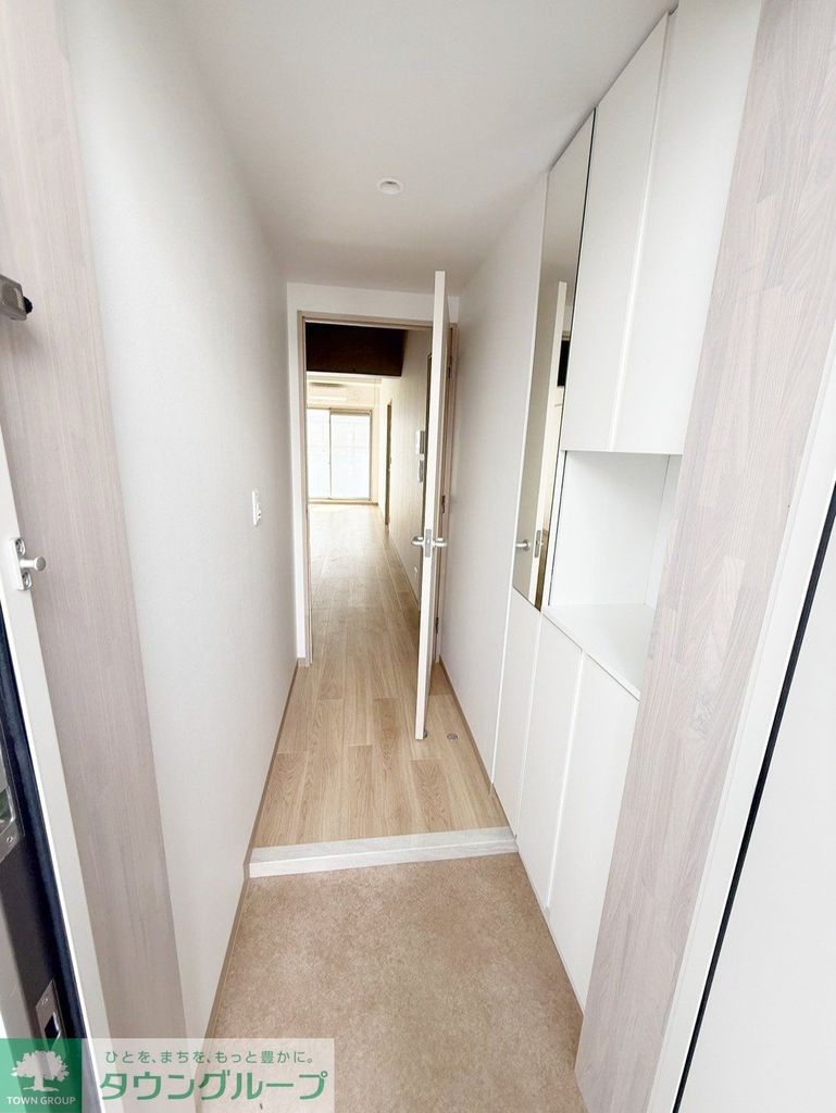 玄関　お部屋探しはタウンハウジングへ♪