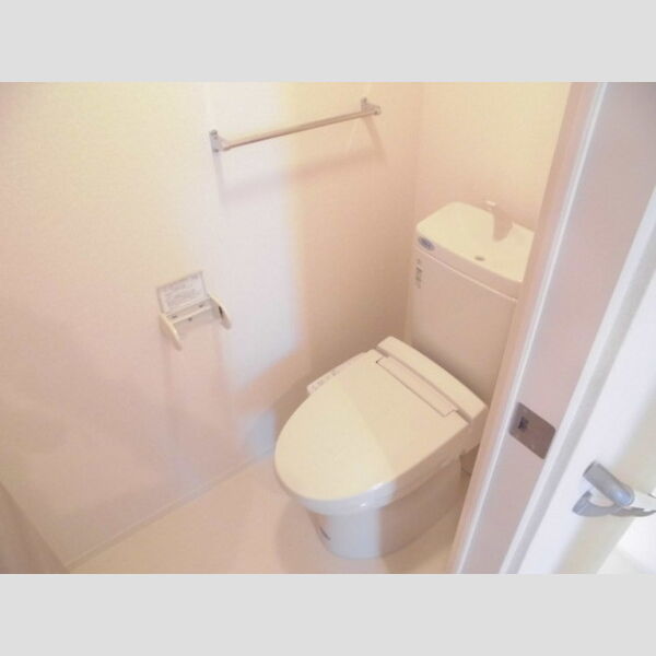 トイレ　温水洗浄暖房便座