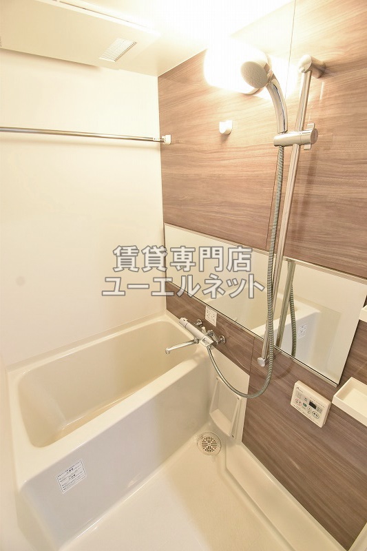 バス・シャワールーム　浴室