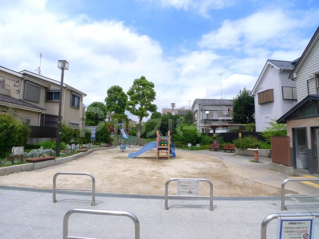 公園　くすのき山公園（公園）まで180m