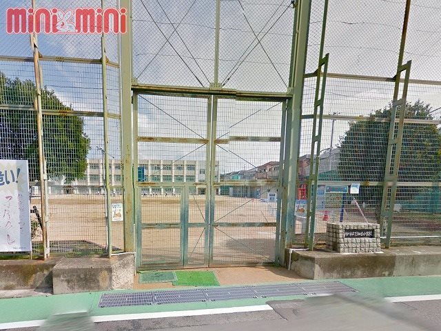 小学校　神戸市立下畑台小学校（小学校）まで993m