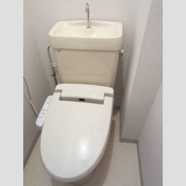 トイレ　温水洗浄暖房便座