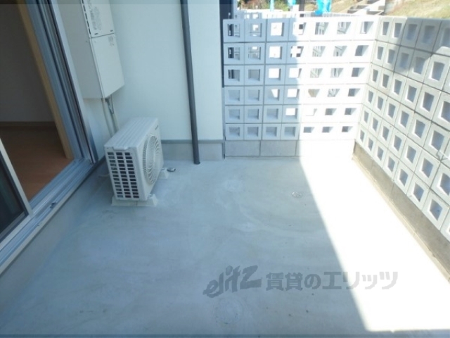 バルコニー　庭