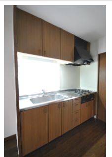 キッチン　コンパクトなキッチンで掃除もラクラク