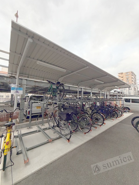 その他共有部分　屋根付き駐輪場が嬉しいです♪♪