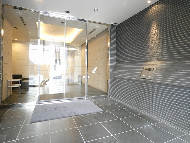 エントランス　エントランス