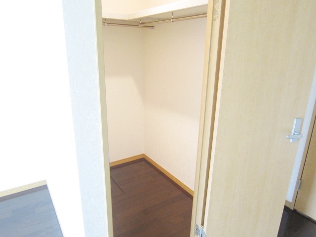 収納　※別号室の参考写真です。