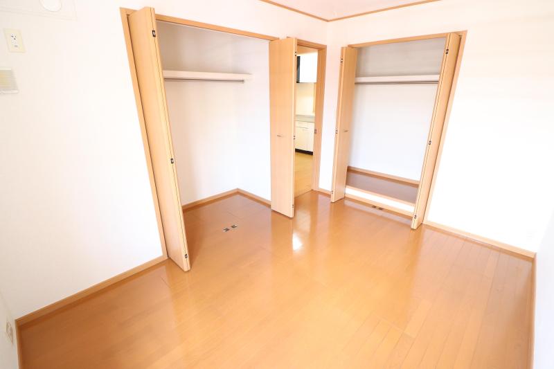 収納　北側洋室の収納