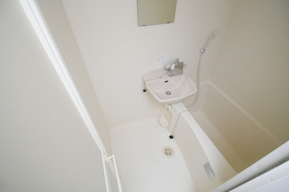 バス・シャワールーム　他のお部屋の参考写真となります。