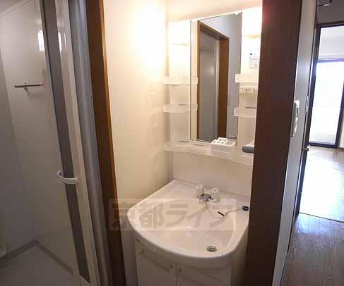 洗面設備　独立洗面台ございます