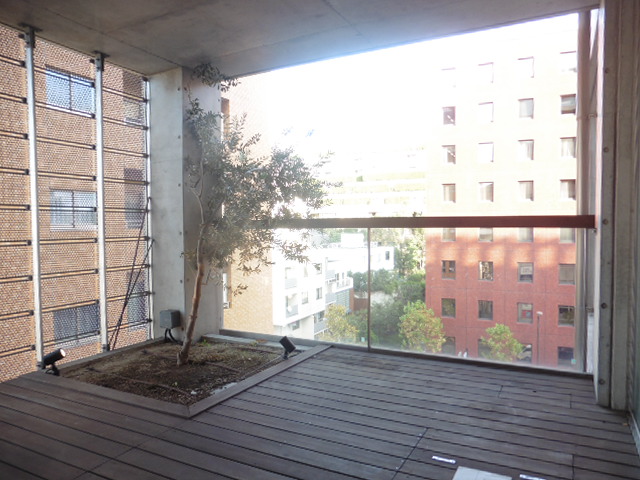 バルコニー　テラス