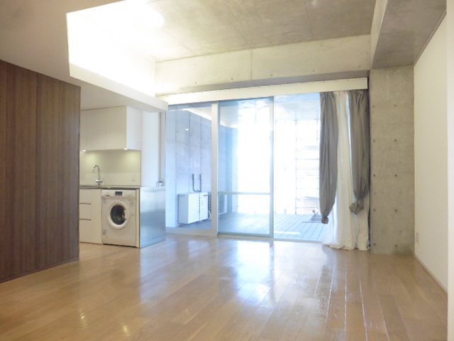 居室・リビング　内観