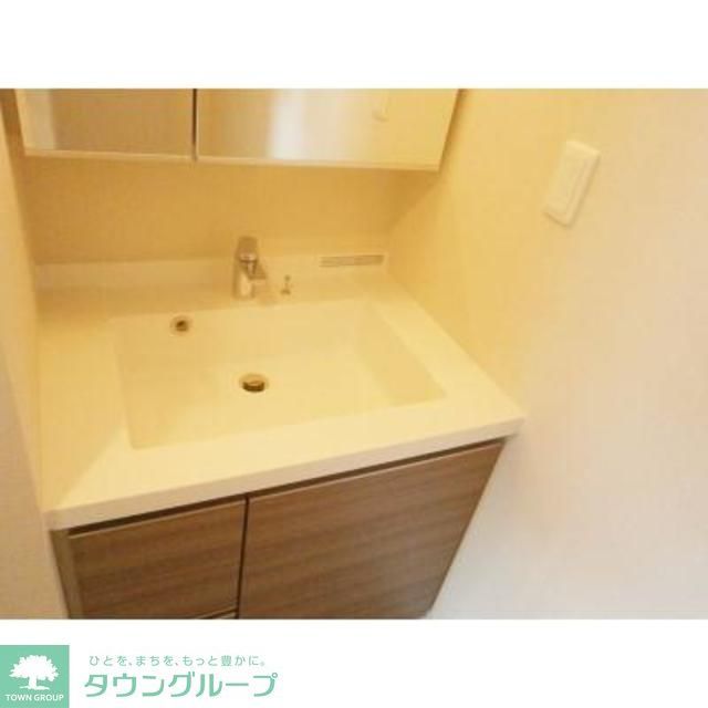 洗面設備　※写真は同タイプ住戸です。