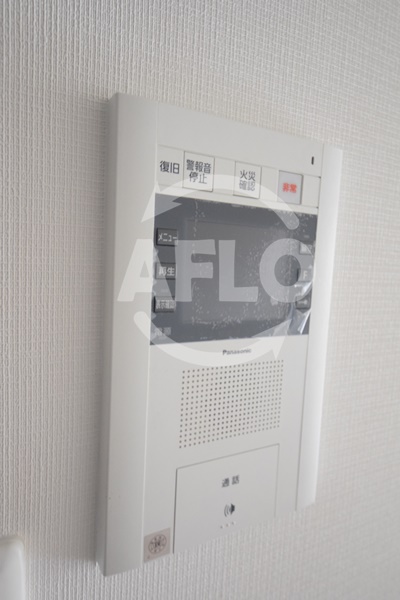 セキュリティ　ボーベル南船場　TVモニター付きインターホン