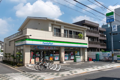 コンビニ　ファミリーマート 東小岩六丁目店（コンビニ）まで230m