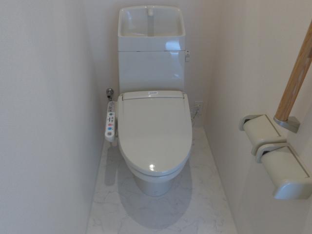 トイレ　シャワー付トイレ