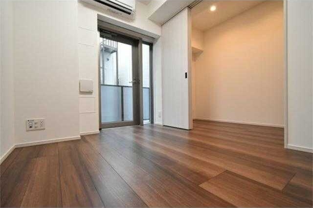 居室・リビング　同物件別タイプのお部屋です