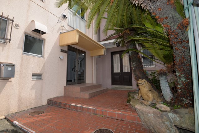 エントランス　ゆとりのあるエントランスです