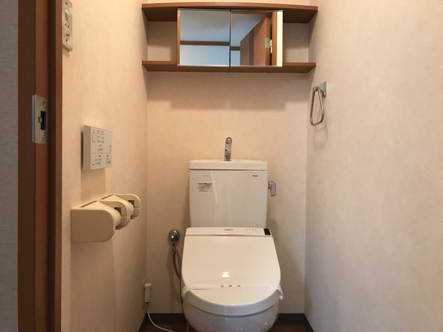 トイレ　シャワー付トイレ