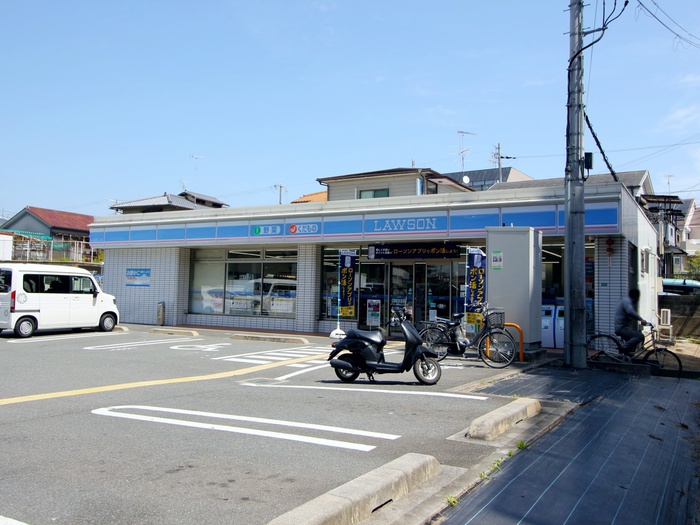 コンビニ　ローソン豊中山ノ上町店（コンビニ）まで130m