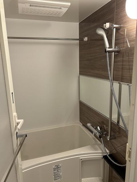 バス・シャワールーム　?