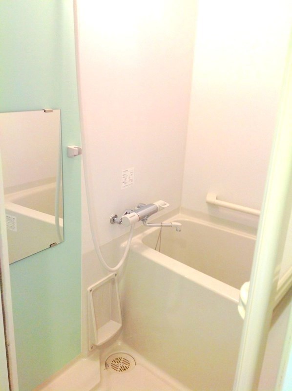 バス・シャワールーム　バスルーム