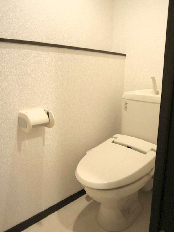 トイレ　温水洗浄便座