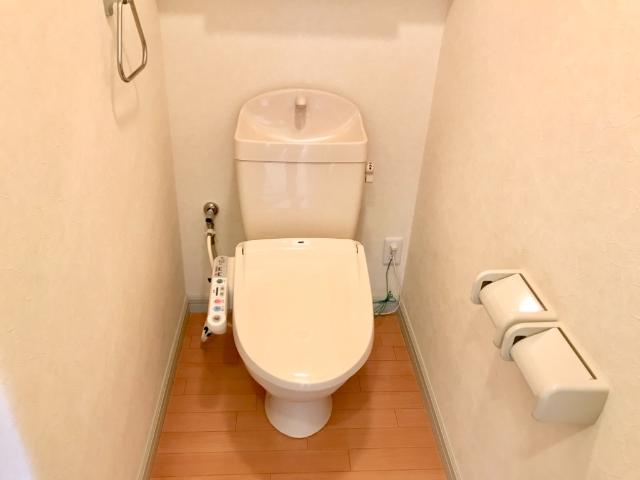 トイレ　トイレ