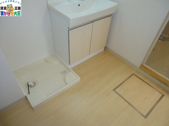 洗面設備　室内洗濯機置場