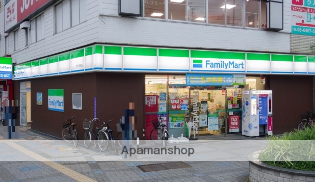 コンビニ　ファミリーマート（コンビニ）まで431m