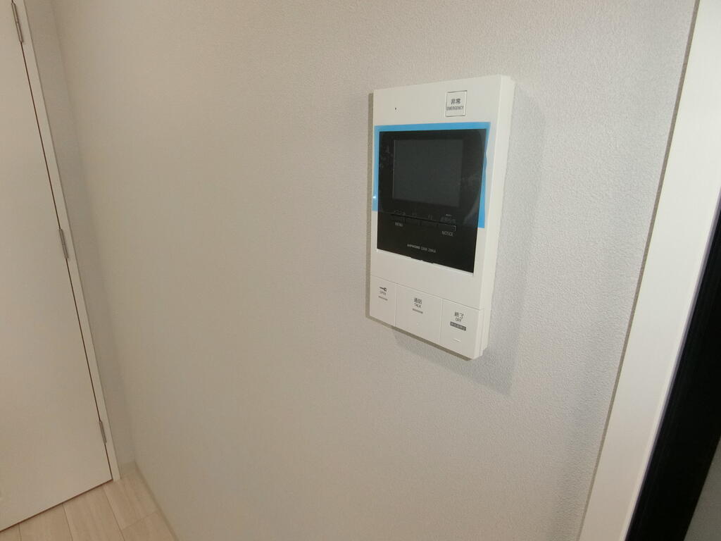 セキュリティ　TVモニター付きインターホン