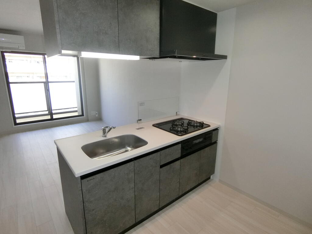 キッチン　3口コンロの対面キッチン