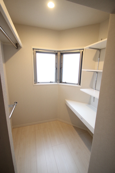 収納　※別部屋の写真です