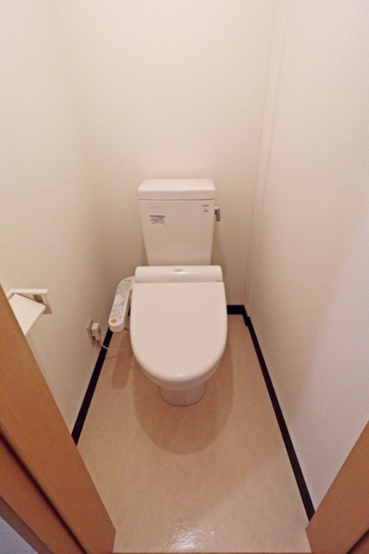 トイレ　図面と現状に相違がある場合には現状を優先