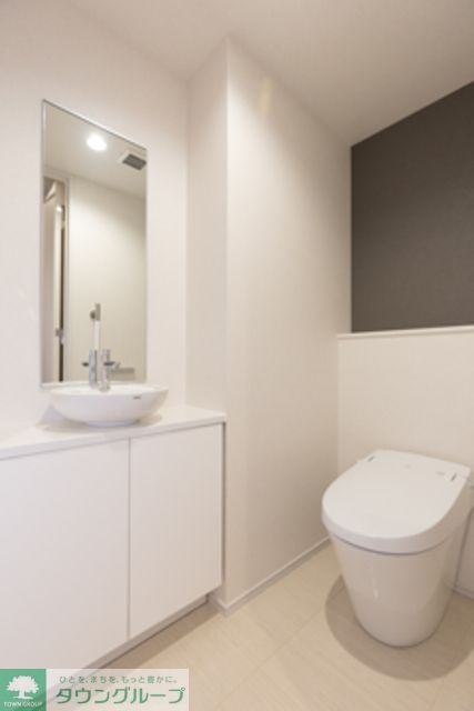トイレ　※写真は同タイプ住戸です。