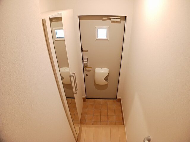 玄関　落ち着いた玄関です