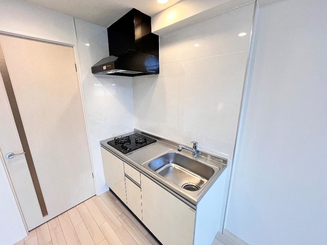 キッチン　同物件、別号室の写真