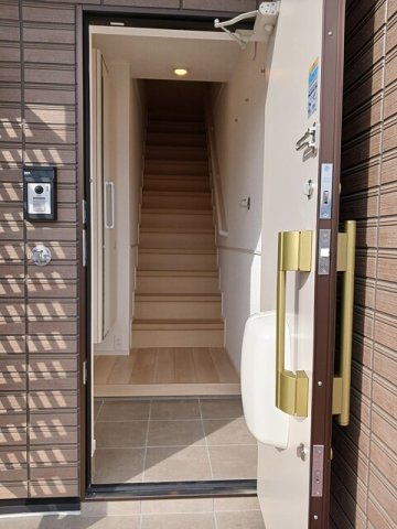 玄関　収納もある玄関です