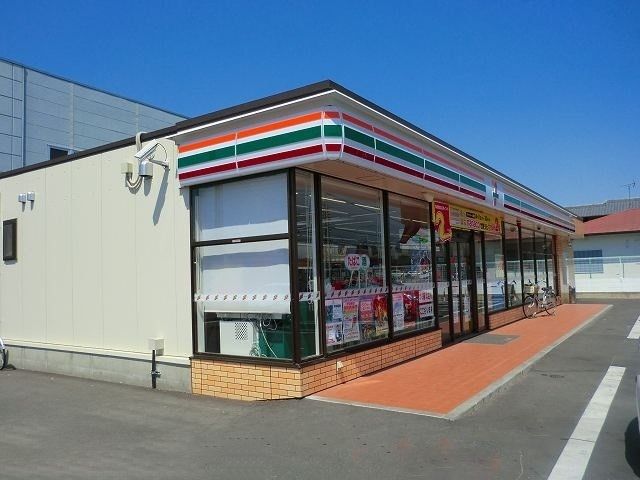 コンビニ　セブンイレブン高崎大沢店（コンビニ）まで550m