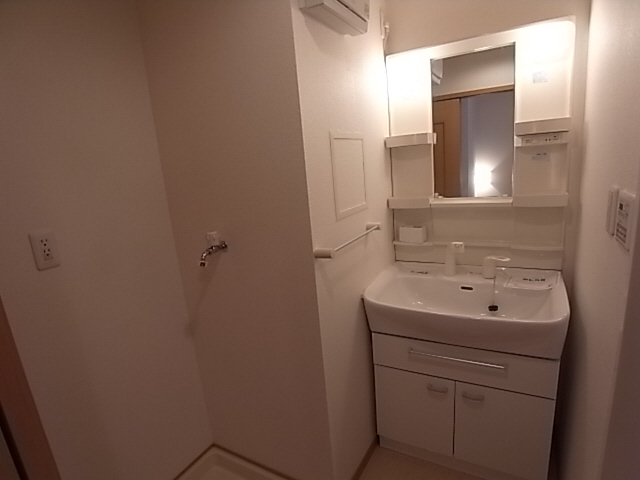 洗面設備　シャンプードレッサー