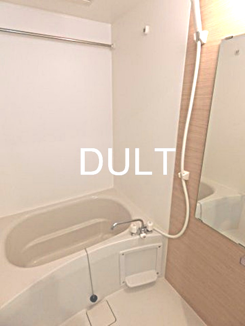 バス・シャワールーム　バスルームです。