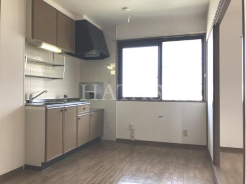 居室・リビング　同物件別部屋です。