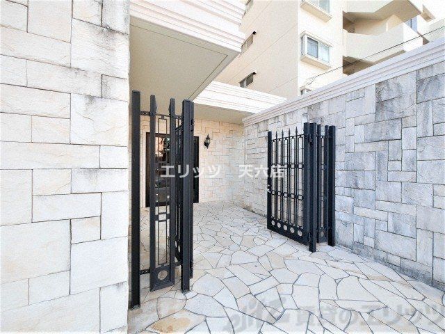 エントランス　エントランス