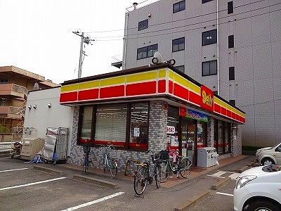 コンビニ　デイリーヤマザキ福山野上町店（コンビニ）まで450m
