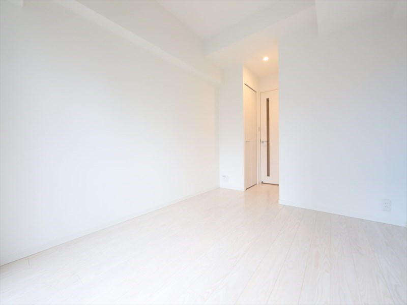 その他部屋・スペース　洋室6.7帖　クローゼット付（収納充実してます）