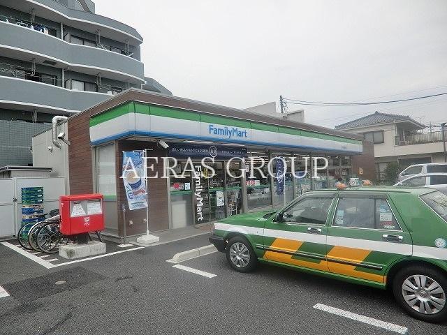 コンビニ　ファミリーマート江戸川興宮町店（コンビニ）まで137m
