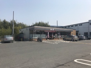 コンビニ　セブンイレブン堺山田3丁店（コンビニ）まで720m